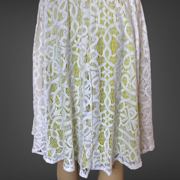 Guess Strapless Dress Size 14 Green White Knee Length Full Lace Stretch Lined - Picture 9 of 16